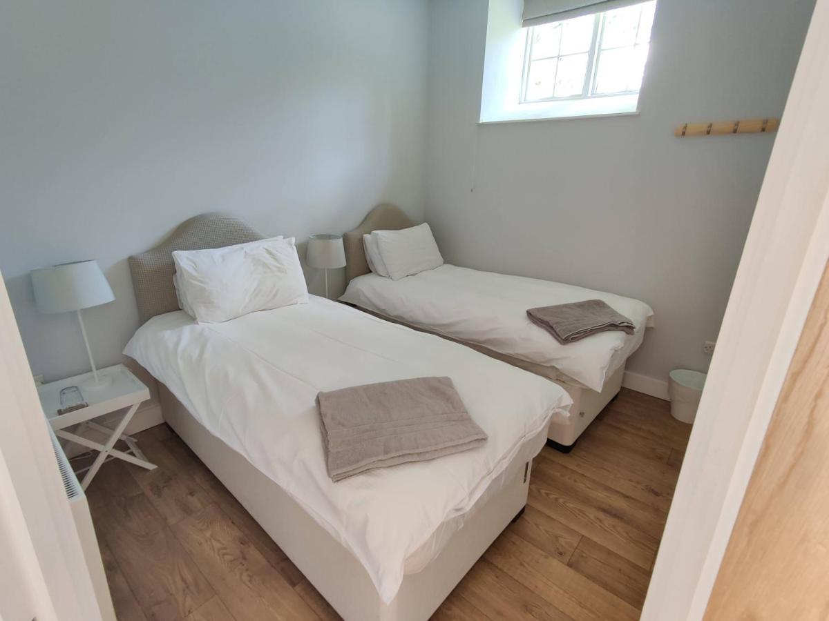 Ferienwohnung Rose Barn West Lavington Exterior foto